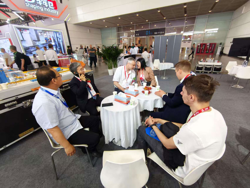 jbo竞博·(电竞)Dota2、LoL、CSGO等电较量事竞猜